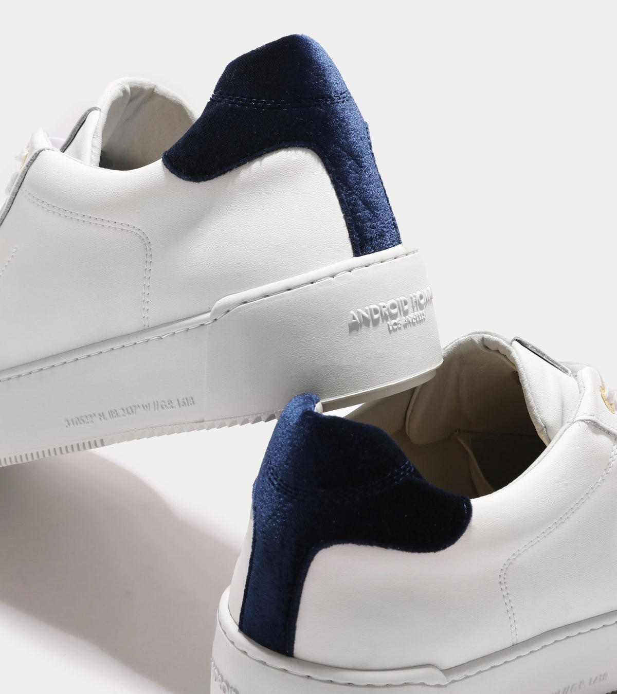 Zuma Diamond Velvet Quilt Leather - White