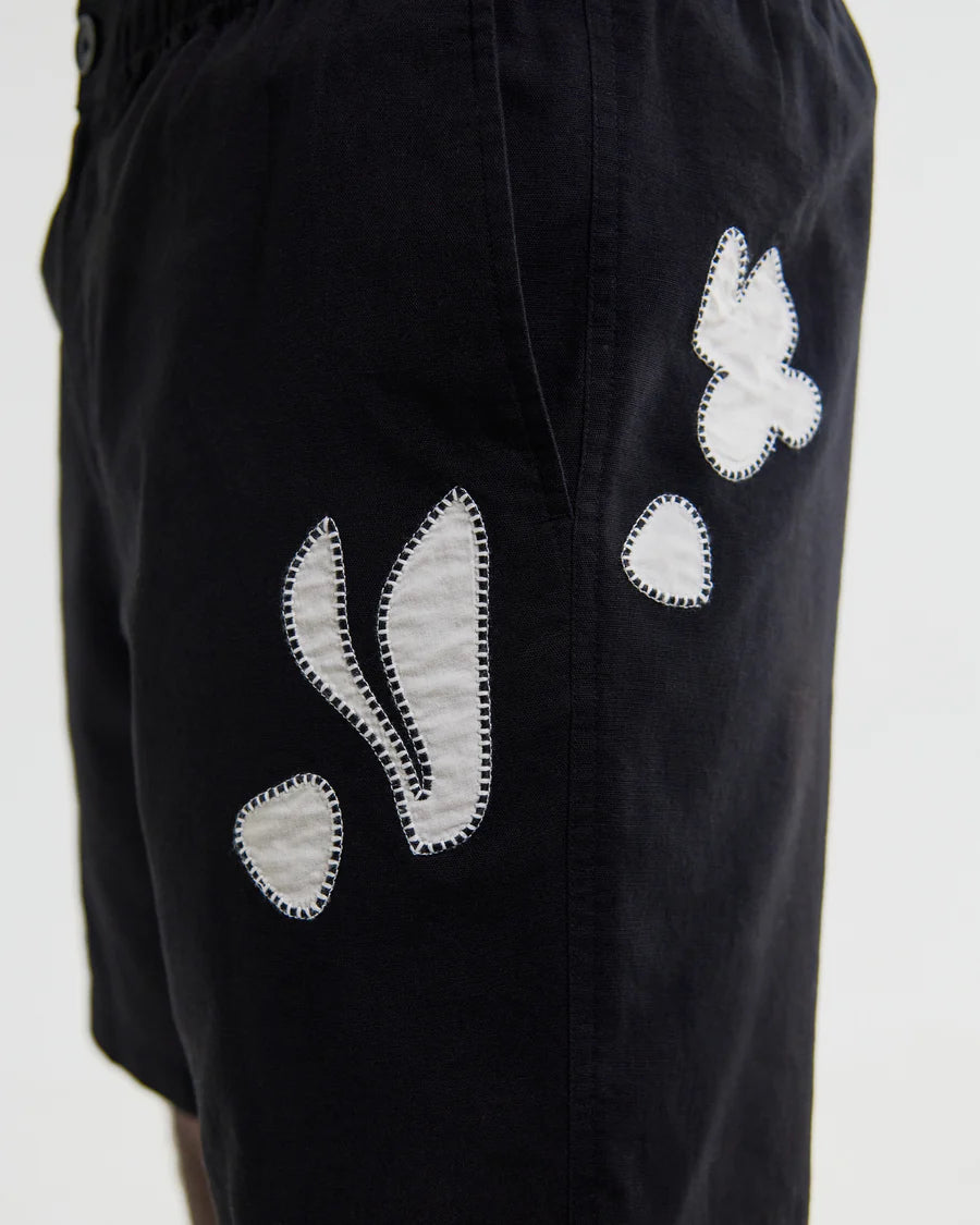 Kurt - Abstract Applique Shorts-  Black And Beige